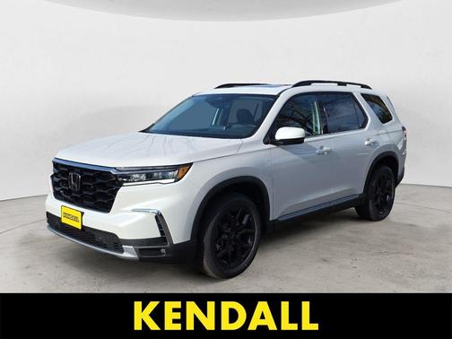 Platinum White Pearl 2025 Honda Pilot Sport