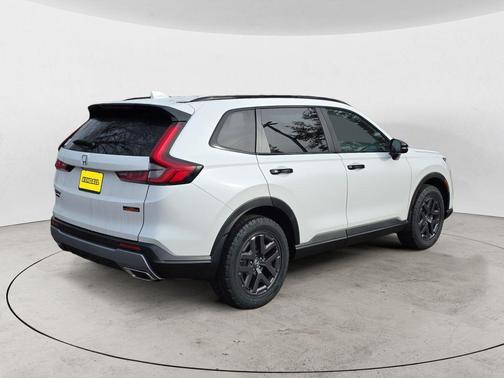 Platinum White Pearl 2026 Honda CR-V Hybrid TrailSport