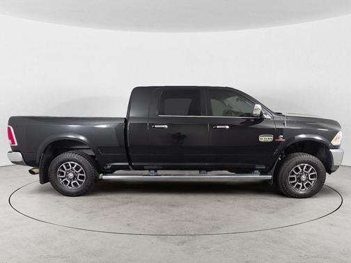 Brilliant Black Crystal Pearlcoat 2017 RAM 3500 Longhorn