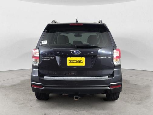 Dark Gray Metallic 2018 Subaru Forester 2.5i Premium