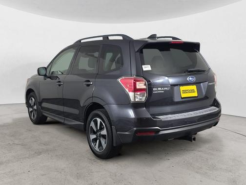 Dark Gray Metallic 2018 Subaru Forester 2.5i Premium