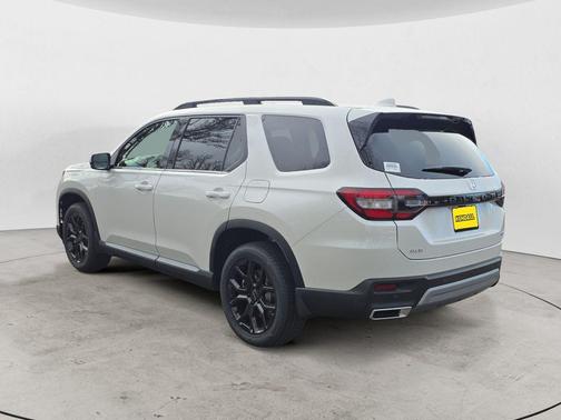 Platinum 2025 Honda Pilot Sport