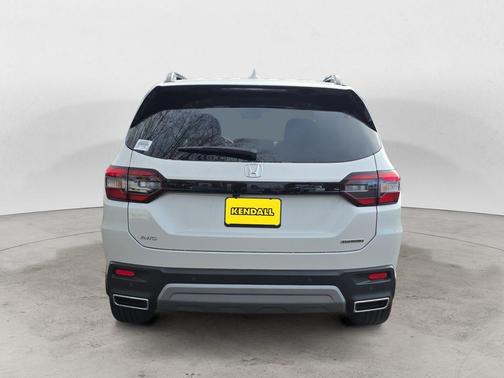 Platinum 2025 Honda Pilot Sport