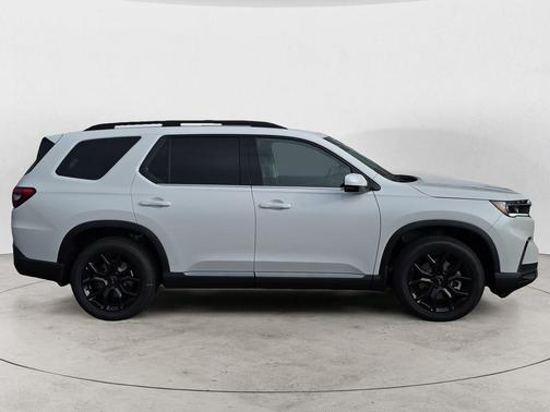 Platinum 2025 Honda Pilot Sport