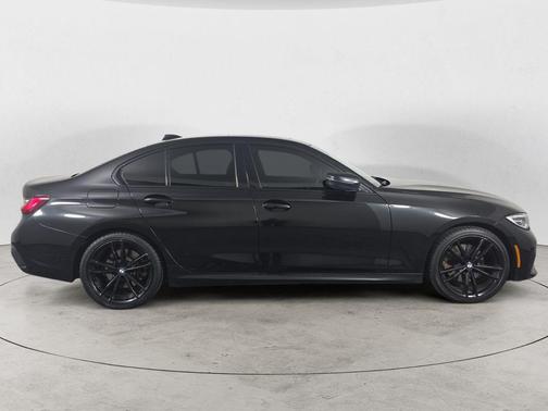 Black Sapphire Metallic 2021 BMW 330 i xDrive