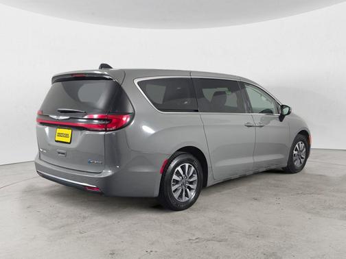 Gray Clearcoat 2023 Chrysler Pacifica Hybrid Touring L