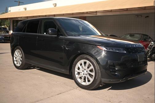 2025 Land Rover Range Rover Sport SE