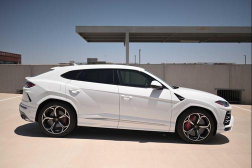 2019 Lamborghini Urus SPORT UTILITY 4D
