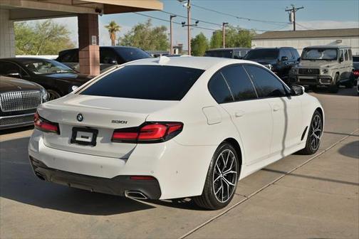 2021 BMW 530 530i Sedan