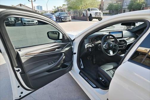 2021 BMW 530 530i Sedan