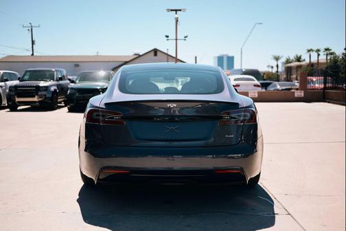 2021 Tesla Model S Plaid