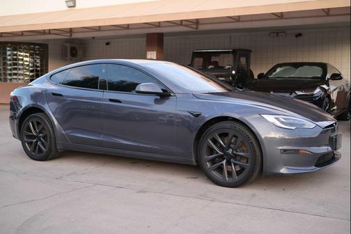 2021 Tesla Model S Plaid