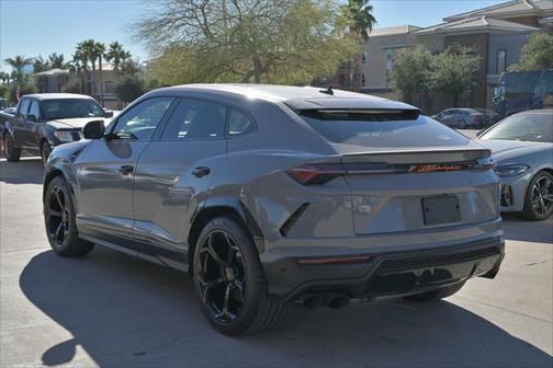 2019 Lamborghini Urus AWD