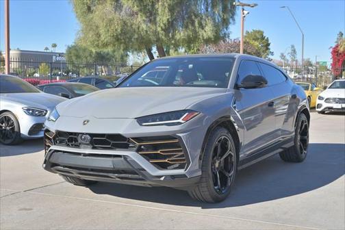 2019 Lamborghini Urus AWD