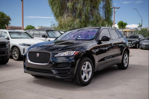 BLACK 2018 Jaguar F-PACE 25t Premium