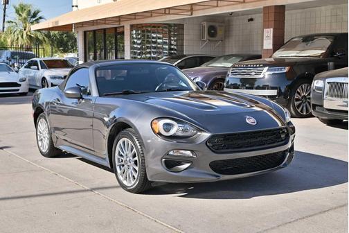 2017 FIAT 124 Spider Base