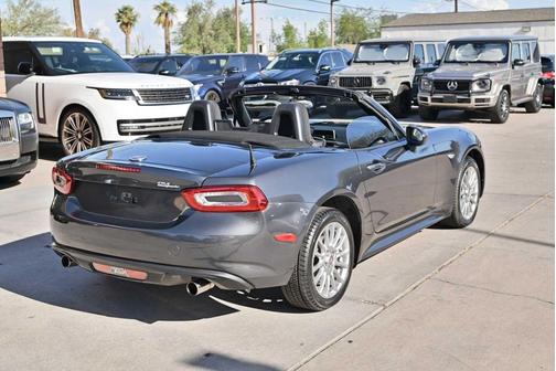 2017 FIAT 124 Spider Base