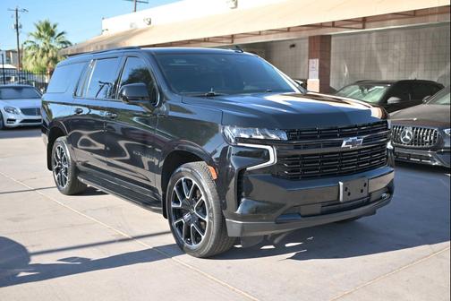 2023 Chevrolet Suburban RST