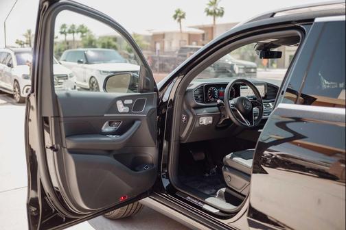 BLACK 2026 Mercedes-Benz GLE 350 4MATIC
