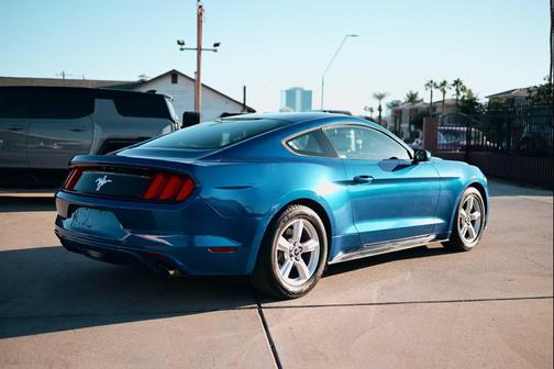 2017 Ford Mustang V6