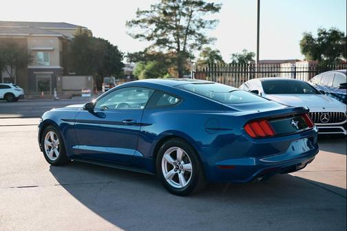 2017 Ford Mustang V6