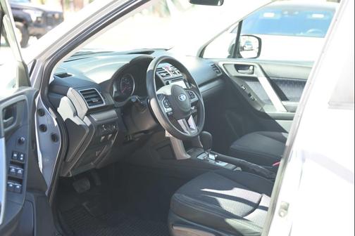 2017 Subaru Forester 2.5i