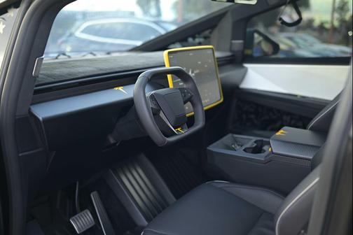 2024 Tesla Cybertruck All-Wheel Drive