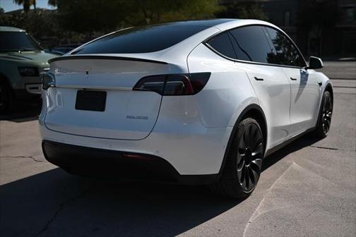 2022 Tesla Model Y Performance Dual Motor All-Wheel Drive