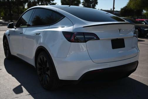 2022 Tesla Model Y Performance Dual Motor All-Wheel Drive