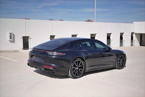 2023 Porsche Panamera Platinum Edition