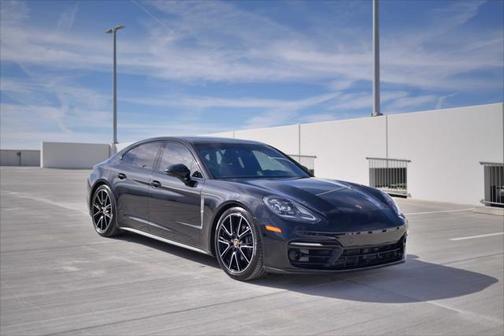 2023 Porsche Panamera Platinum Edition