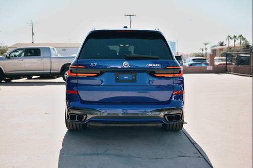 2024 BMW X7 M60i