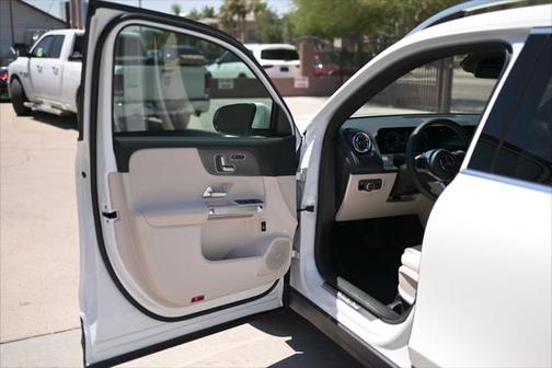 2025 Mercedes-Benz GLB 250 Base