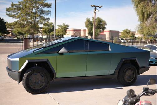 2024 Tesla Cybertruck All-Wheel Drive