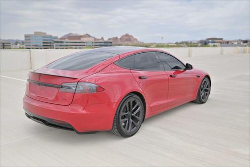 2021 Tesla Model S Plaid