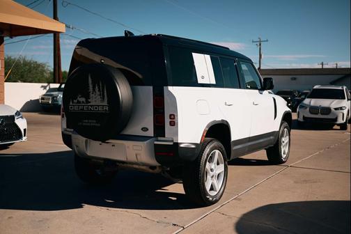 2020 Land Rover Defender 110 SE