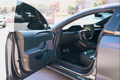 2021 Tesla Model S Plaid
