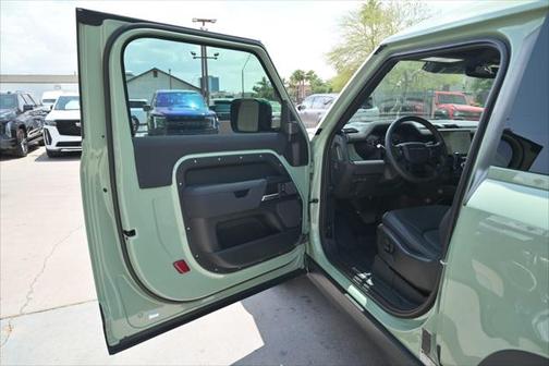 2023 Land Rover Defender 90 75th Edition