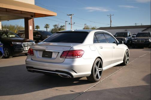 2016 Mercedes-Benz E-Class E 350 4MATIC SEDAN 4D
