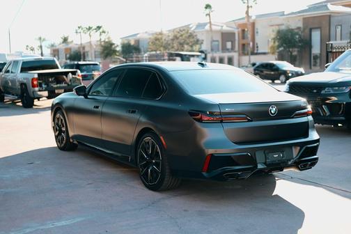 2023 BMW 760 i xDrive