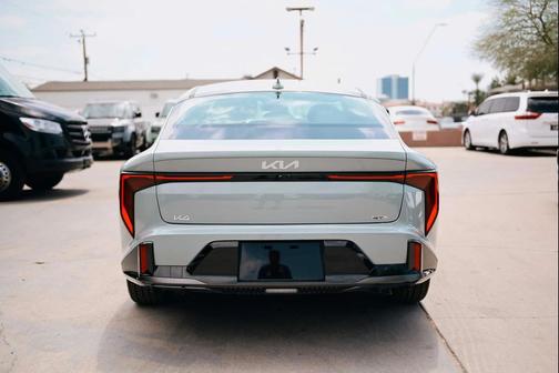 2025 Kia K4 GT-Line