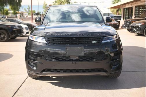 Santorini Black Metallic 2025 Land Rover Range Rover Sport SE