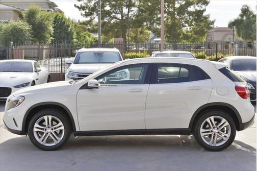 2017 Mercedes-Benz GLA 250 Base
