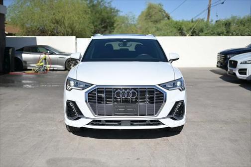 2024 Audi Q3 Premium 45 TFSI S line quattro Tiptronic