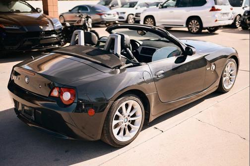 2005 BMW Z4 2.5i Roadster