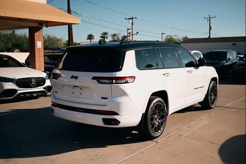 2024 Jeep Grand Cherokee L Summit Reserve