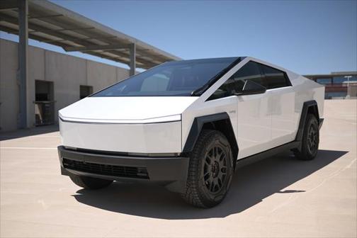 2024 Tesla Cybertruck Cyberbeast