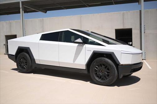 2024 Tesla Cybertruck Cyberbeast