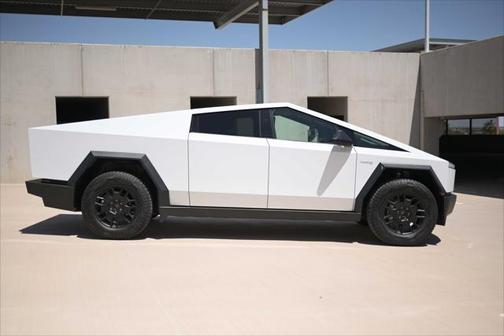 2024 Tesla Cybertruck Cyberbeast