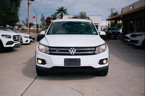 2016 Volkswagen Tiguan R-Line